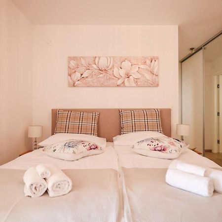 Villa Olive Garden Sukosan Bagian luar foto