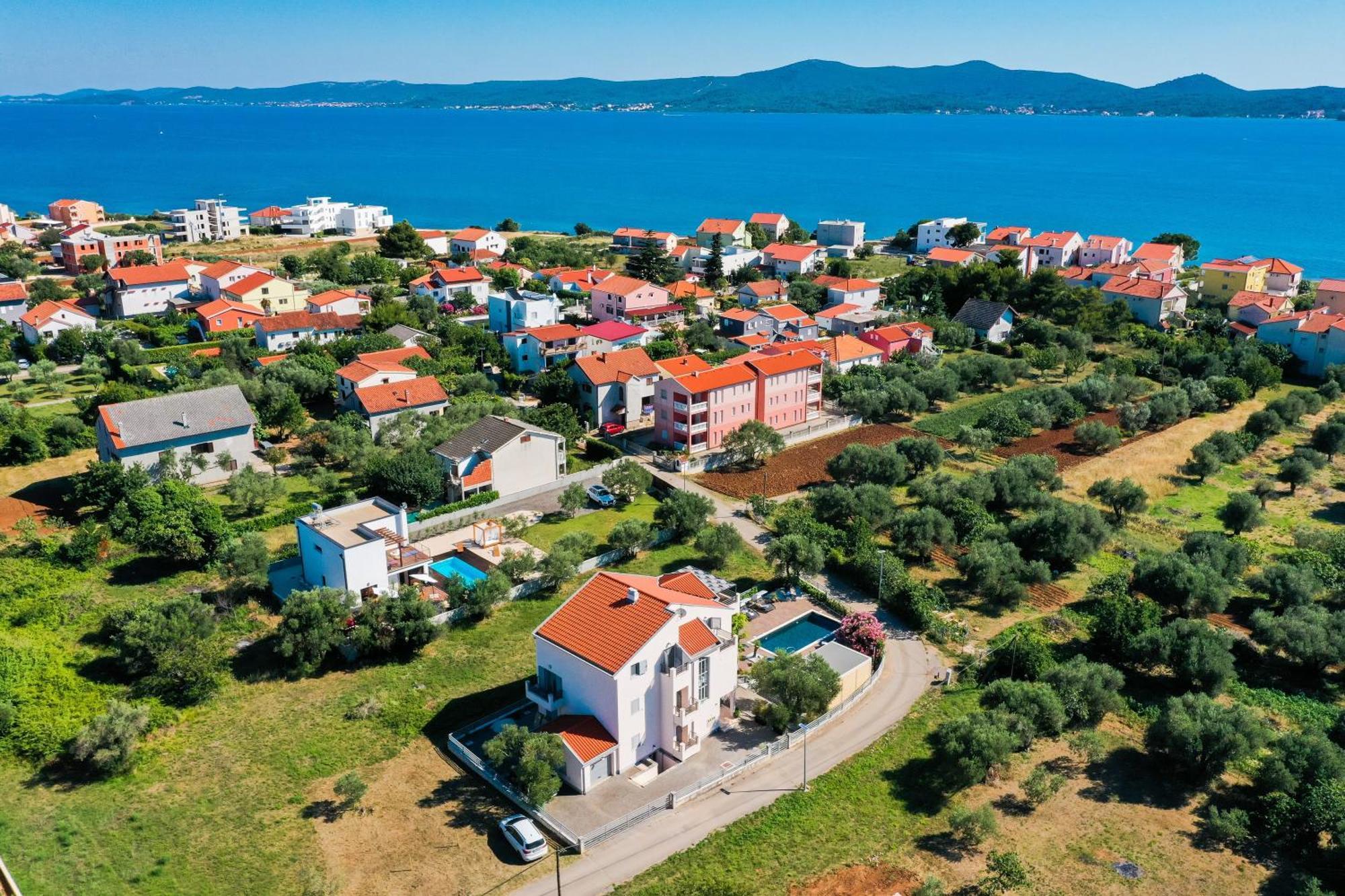 Villa Olive Garden Sukosan Bagian luar foto