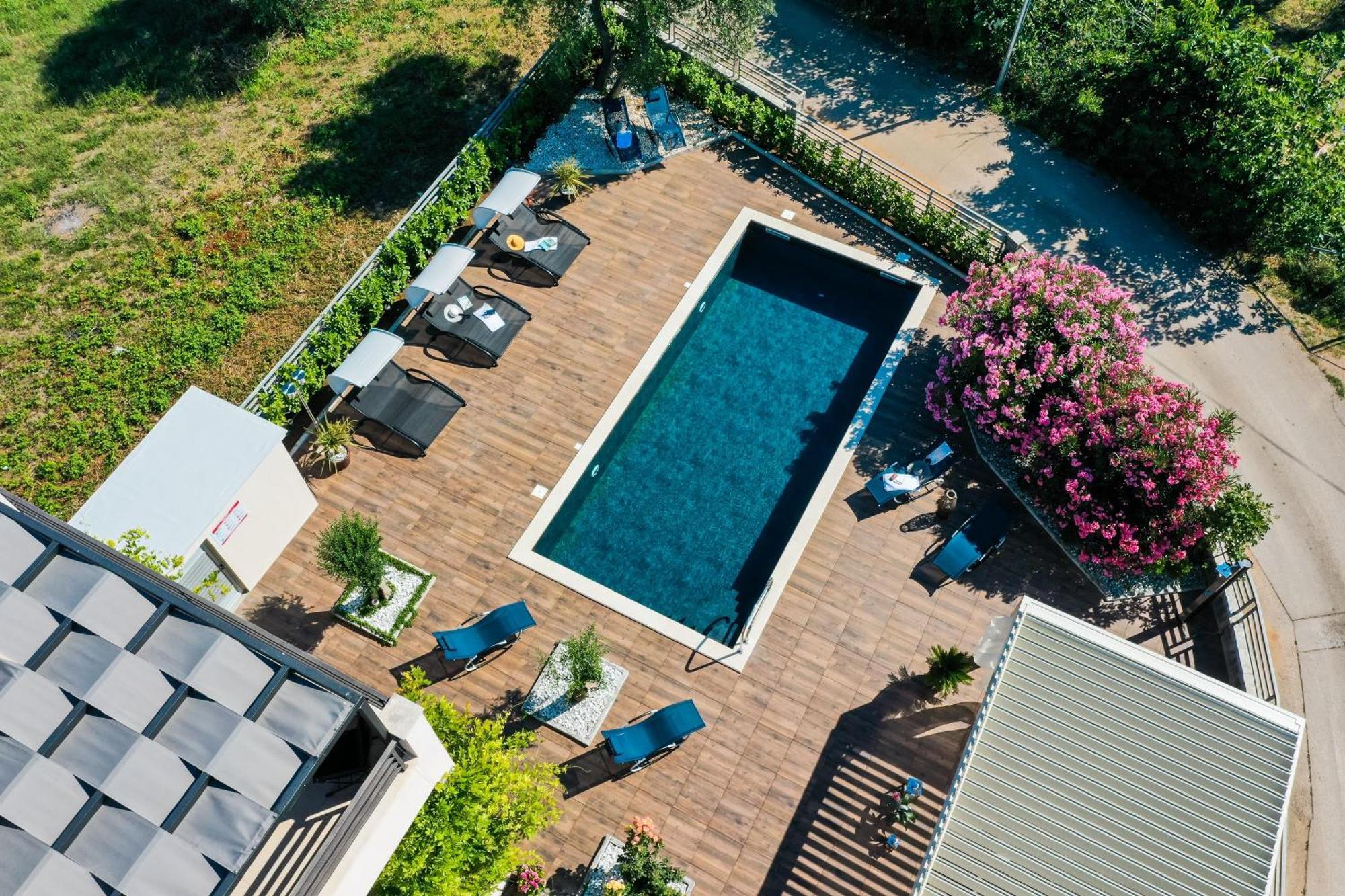 Villa Olive Garden Sukosan Bagian luar foto
