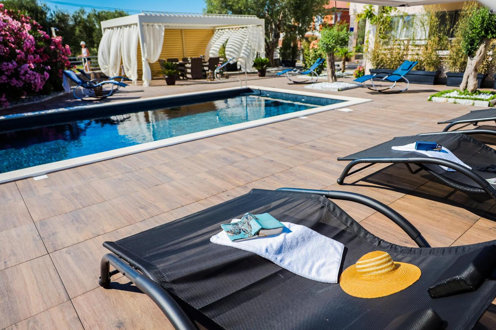 Villa Olive Garden Sukosan Bagian luar foto